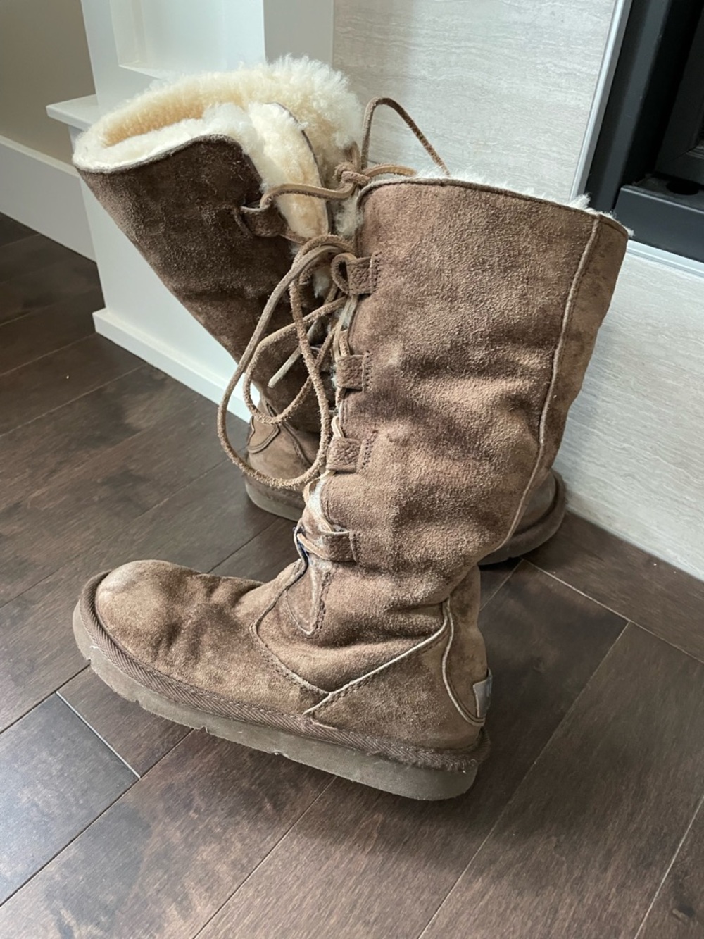 UGG Whitley Tall Brown Leather Suede Sheepskin Lined Boots Women’s Size 5 - Picture 4 of 13